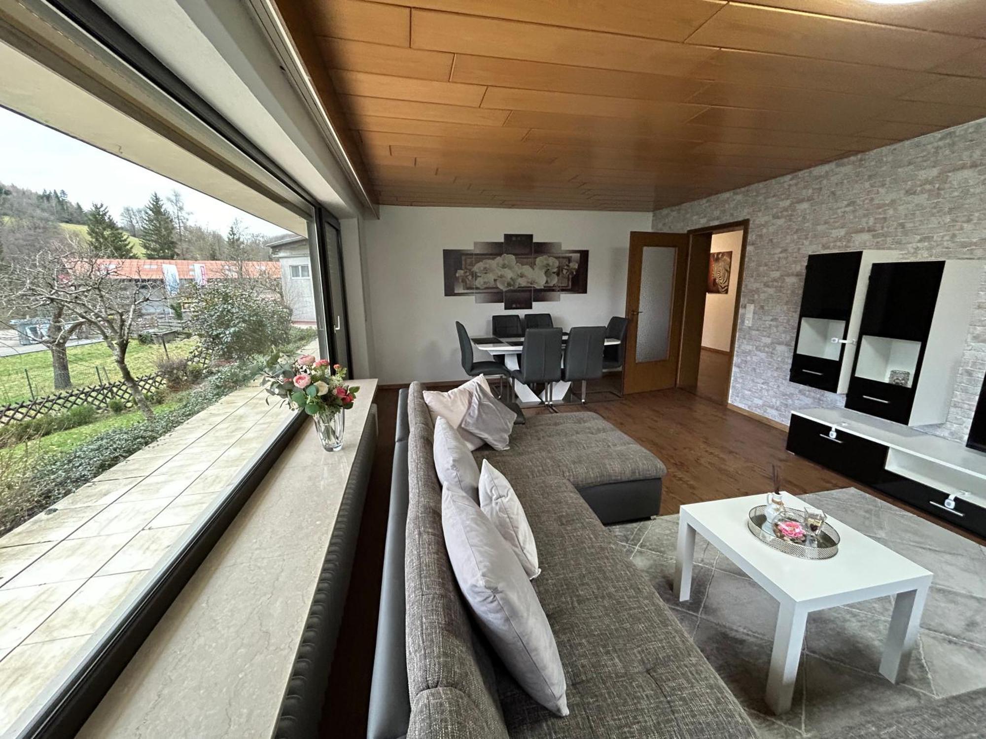 Ferien- Und Monteurwohnung Zum Waldblick Bagian luar foto