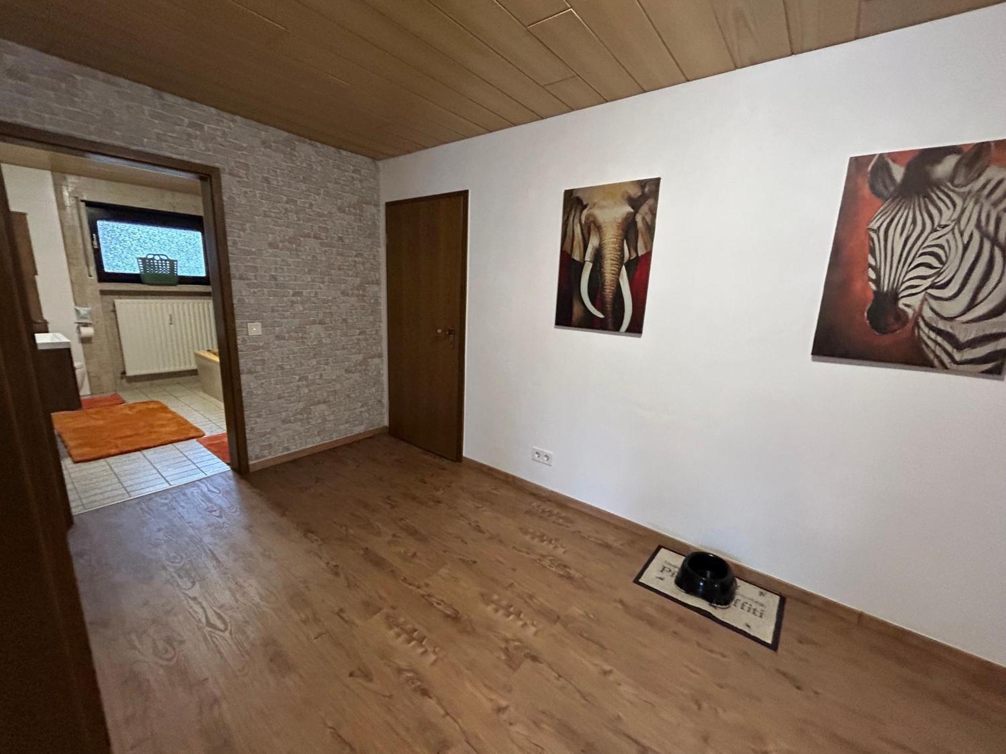 Ferien- Und Monteurwohnung Zum Waldblick Bagian luar foto