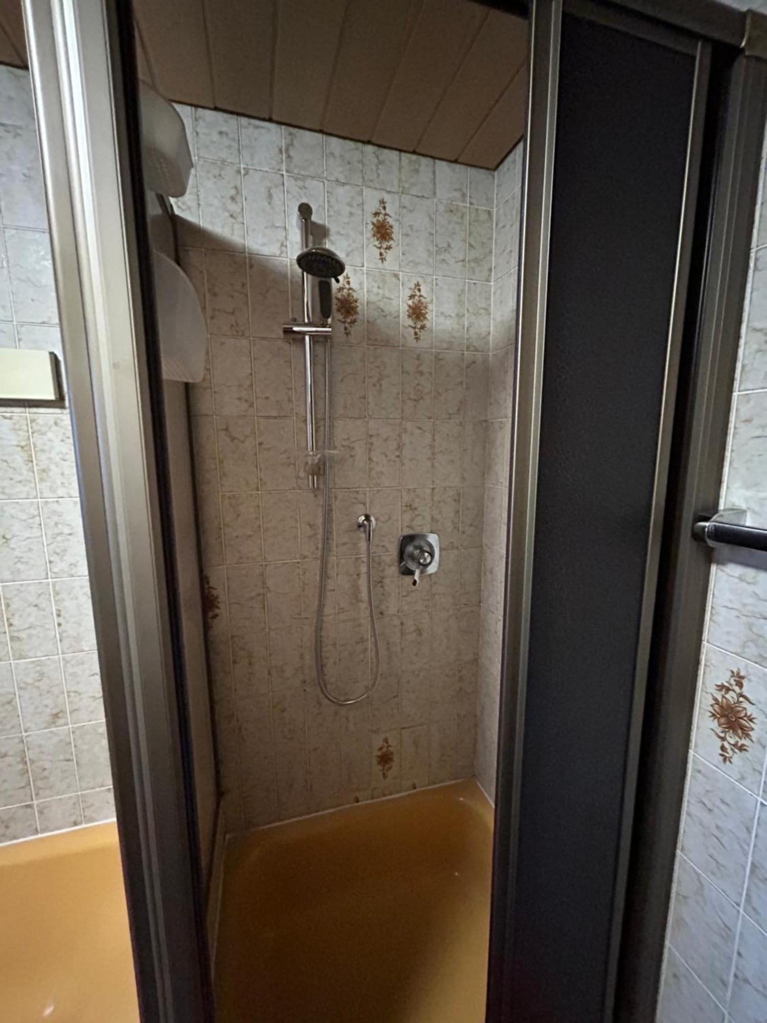 Ferien- Und Monteurwohnung Zum Waldblick Bagian luar foto